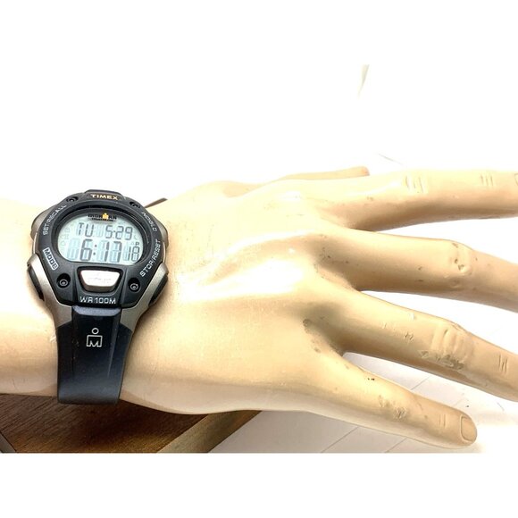 Timex Men's Watch T5E901 Ironman Quartz 38mm Digital Indiglo Black Rubber Strap - Picture 4 of 14